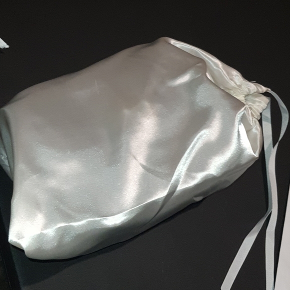 Nwt Unique Leather and Gold Purse - Picture 9 of 9